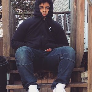 Meet your Posher, Nicholas